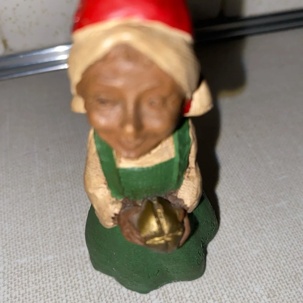Vintage Tom Clark 1986  I‎ Jingle Lady Christmas Figurine Decoration